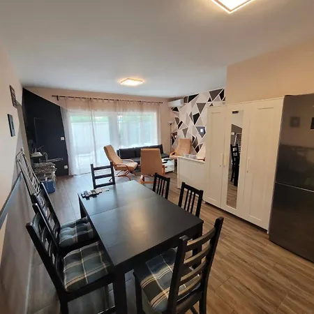 Apartment Zr9 Zamardi